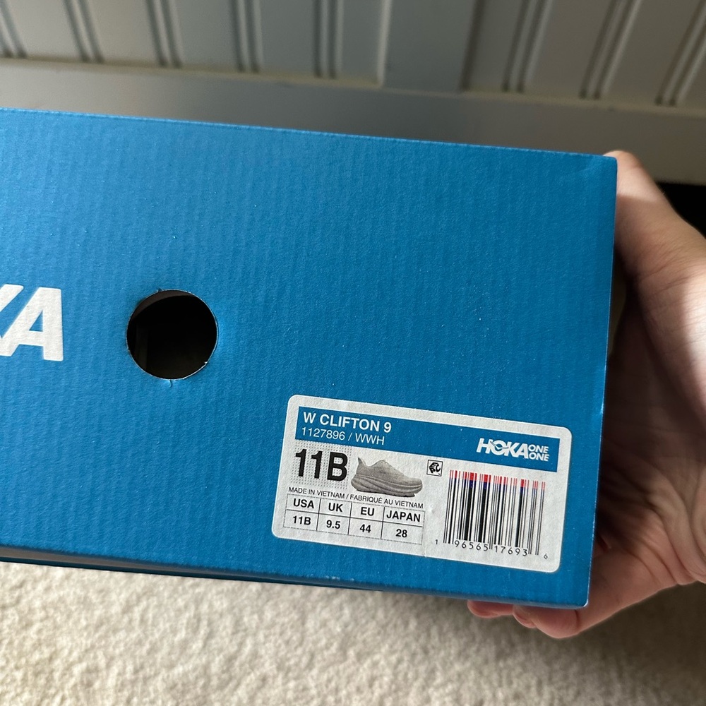 Hoka Clifton 9 – Size 11 – Brand New with Original Box